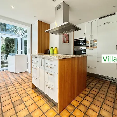Vila Luxus Emg Nah Muenster, Osnabrueck, Rheine Fuer Familien Gruppen Bis 17 Personen, Pool, Whirlpool, Garten, Kamin, 6sz