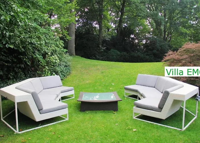 Villa Luxus Emg Nah Muenster, Osnabrueck, Rheine Fuer Familien Gruppen Bis 17 Personen, Pool, Whirlpool, Garten, Kamin, 6sz Emsdetten