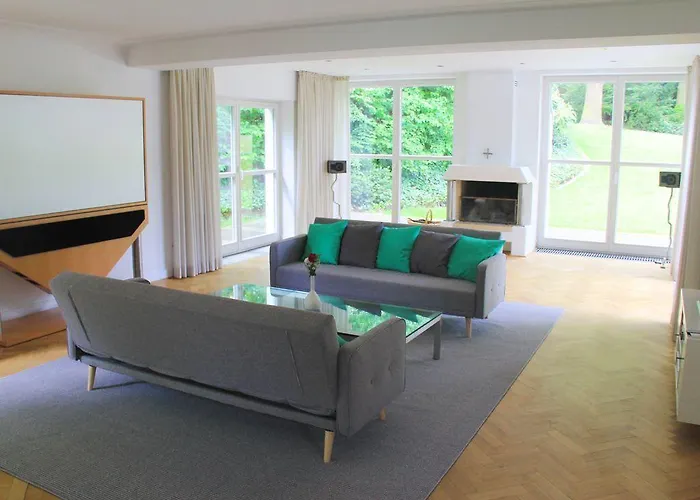 Villa Luxus Emg Nah Muenster, Osnabrueck, Rheine Fuer Familien Gruppen Bis 17 Personen, Pool, Whirlpool, Garten, Kamin, 6sz